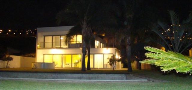 Modern House in Câmara Lobos